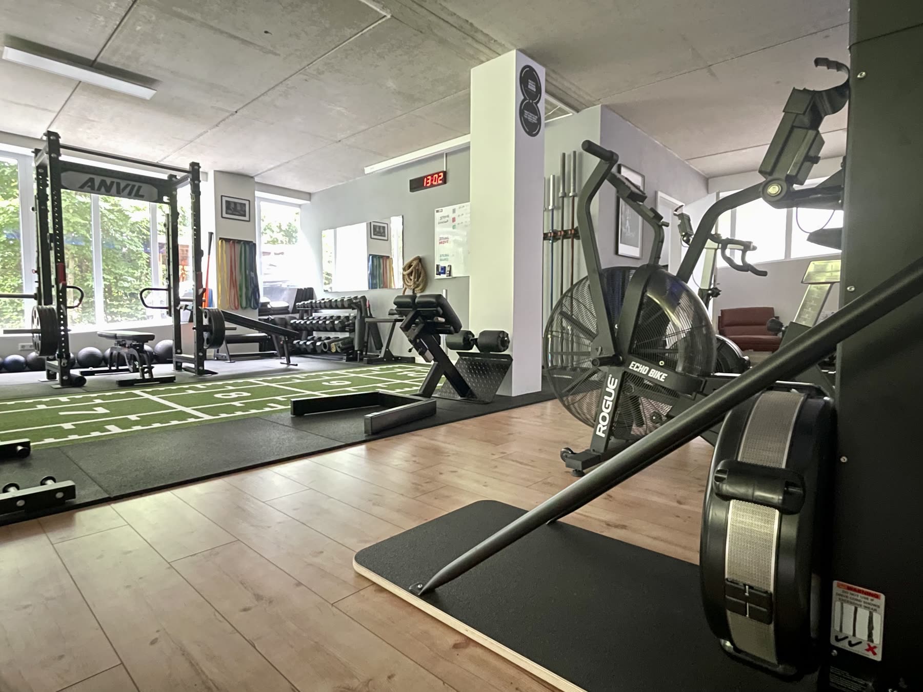 Studio Kraftsprung Equipment