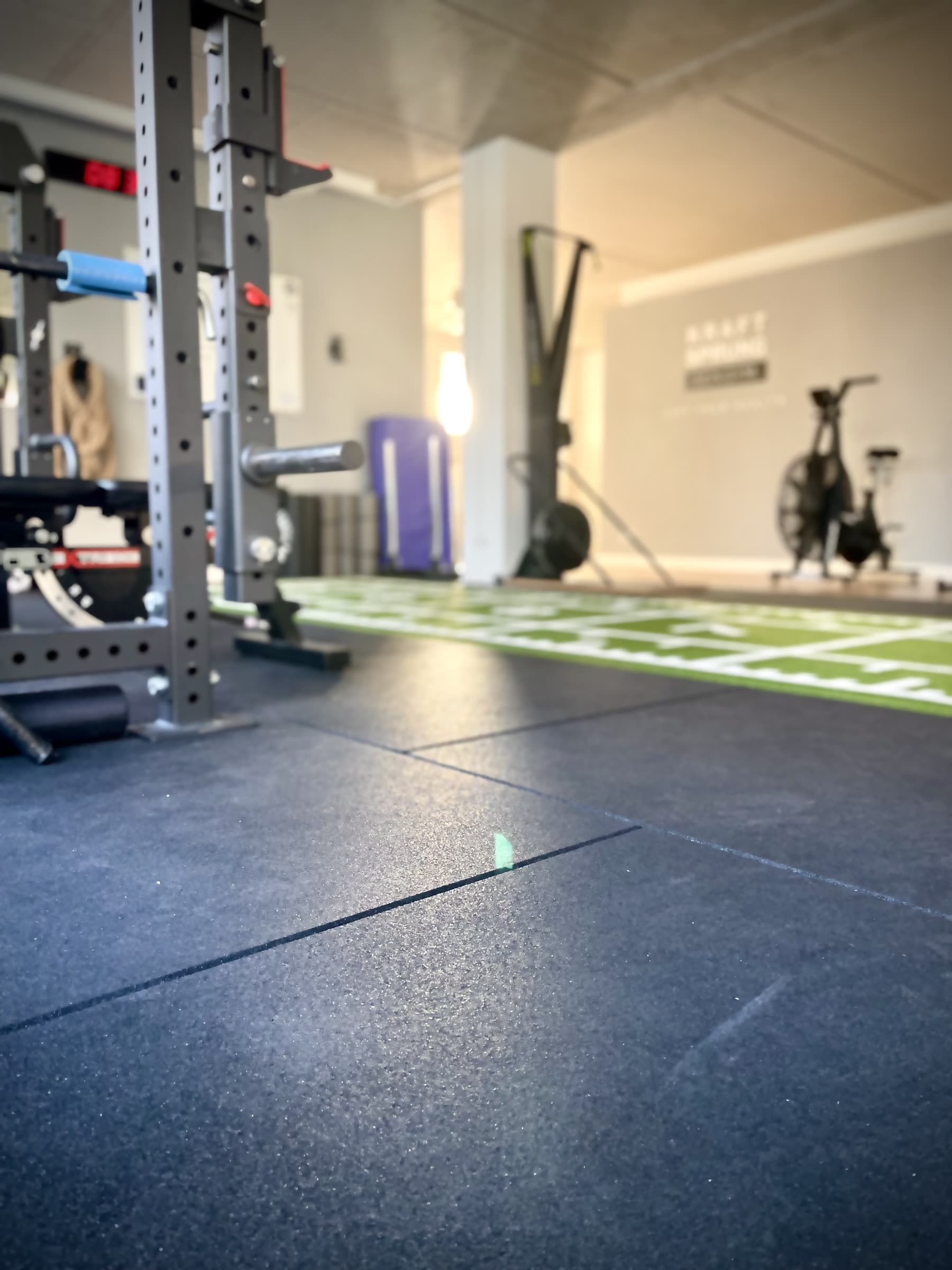 Trainingsfläche im Studio Kraftsprung